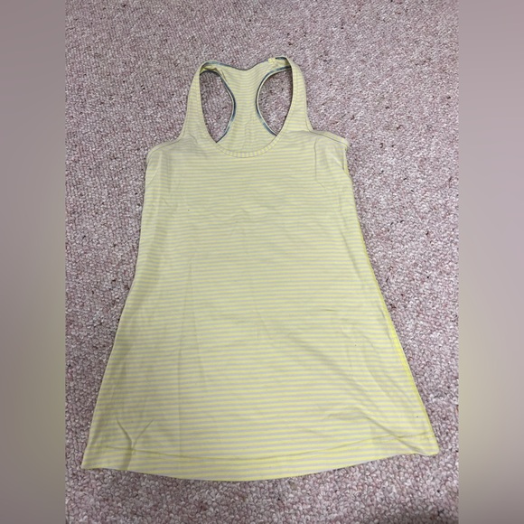 Lululemon tanktop - Picture 1 of 4